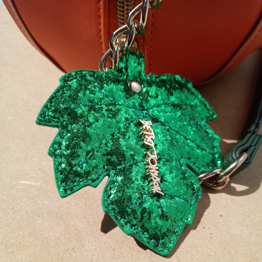 Betsey Johnson pumpkin crossbody - Picture 6 of 12